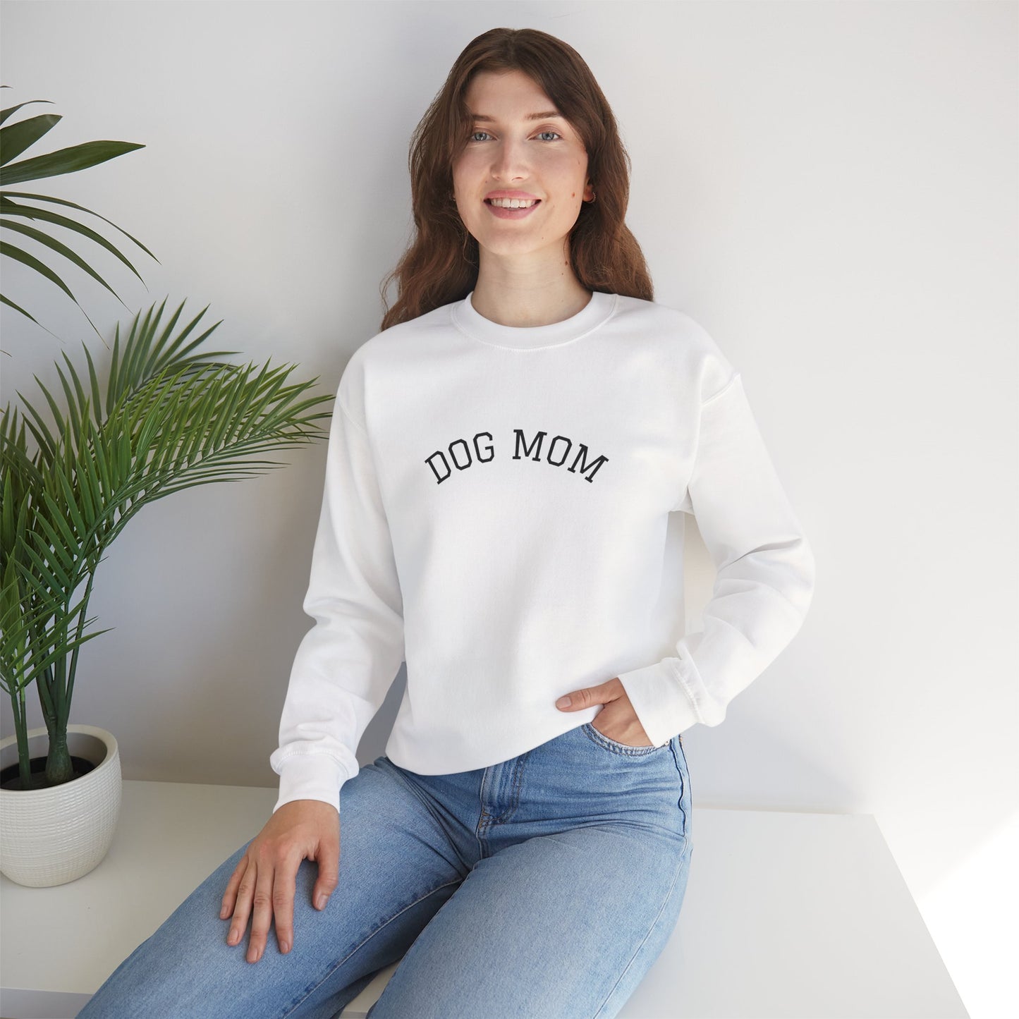 Personalized “Dog Mom” Crewneck Sweatshirt – Custom Pet Name on Back