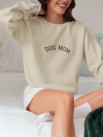Personalized “Dog Mom” Crewneck Sweatshirt – Custom Pet Name on Back